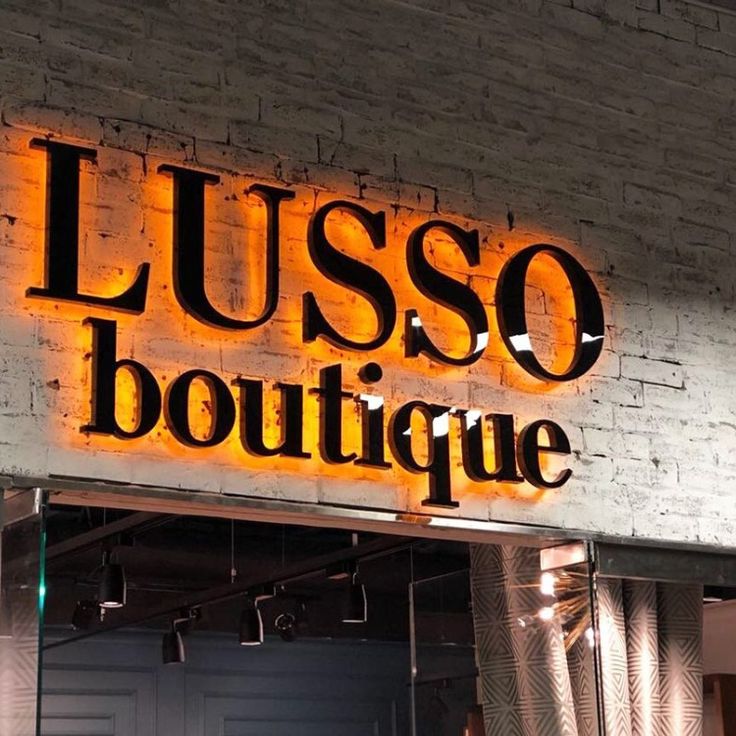 HALO LIGHTED ALUMINUM CHANNEL LETTERS for storefront